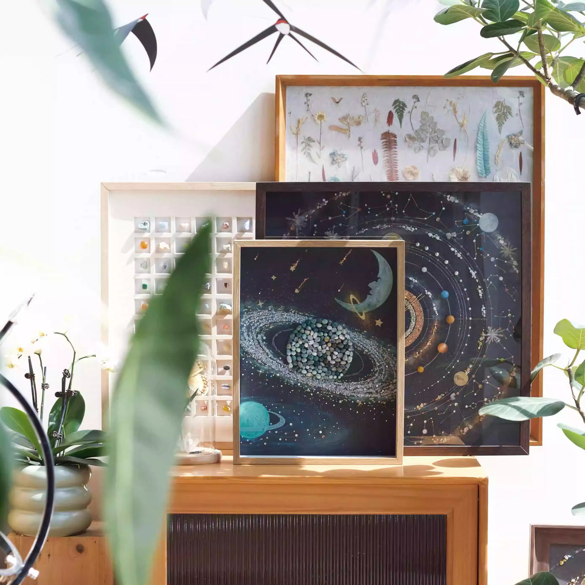 Mercury | Crystal | Contains Natural Ore Specimens Of Glass Phase | Eight Major Planets Of The Solar System | Decorative Painting | DIY | Birthday Gift | Living Room Background